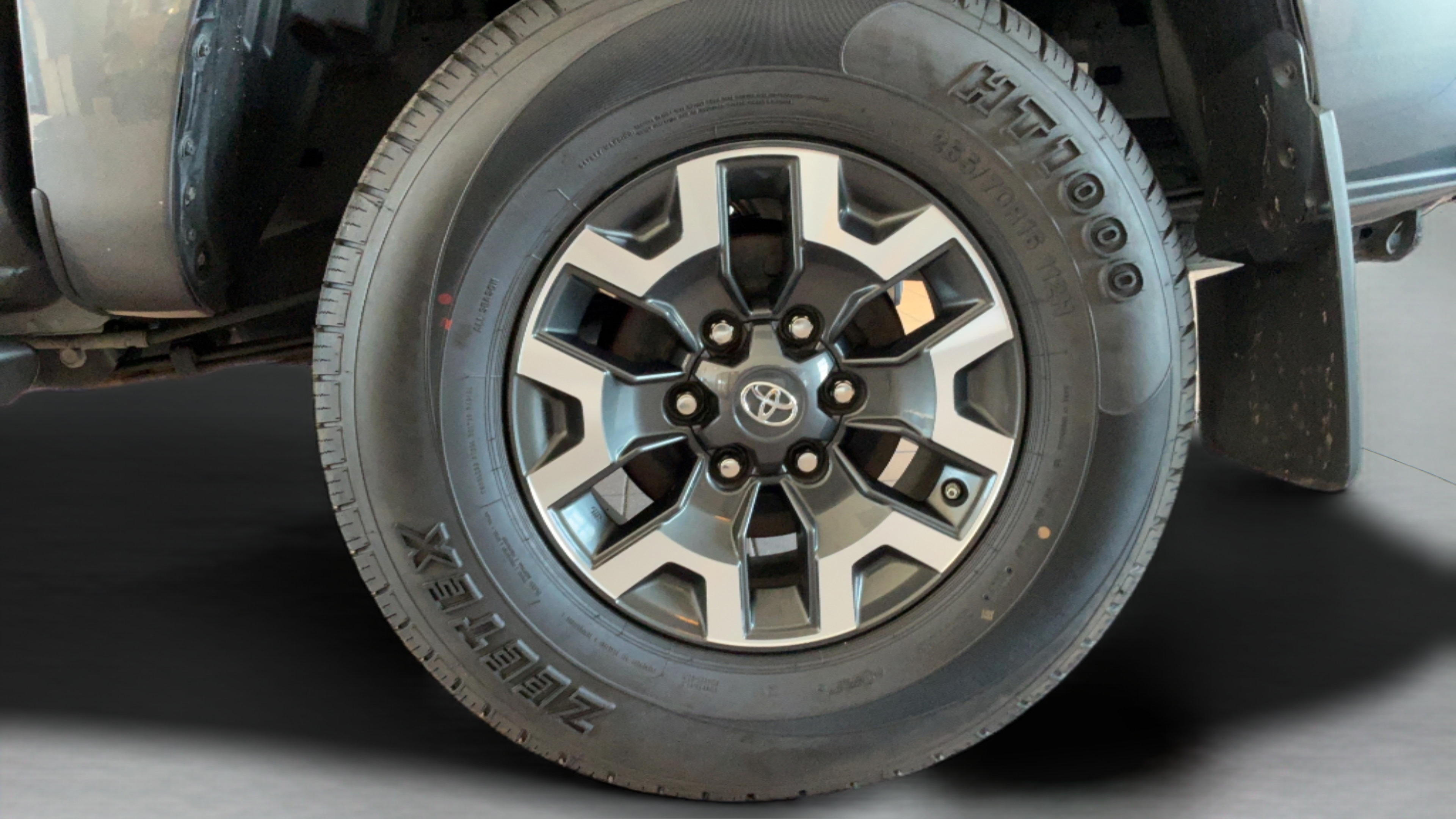 Certified 2023 Toyota Tacoma SR AWD/4WD image 38