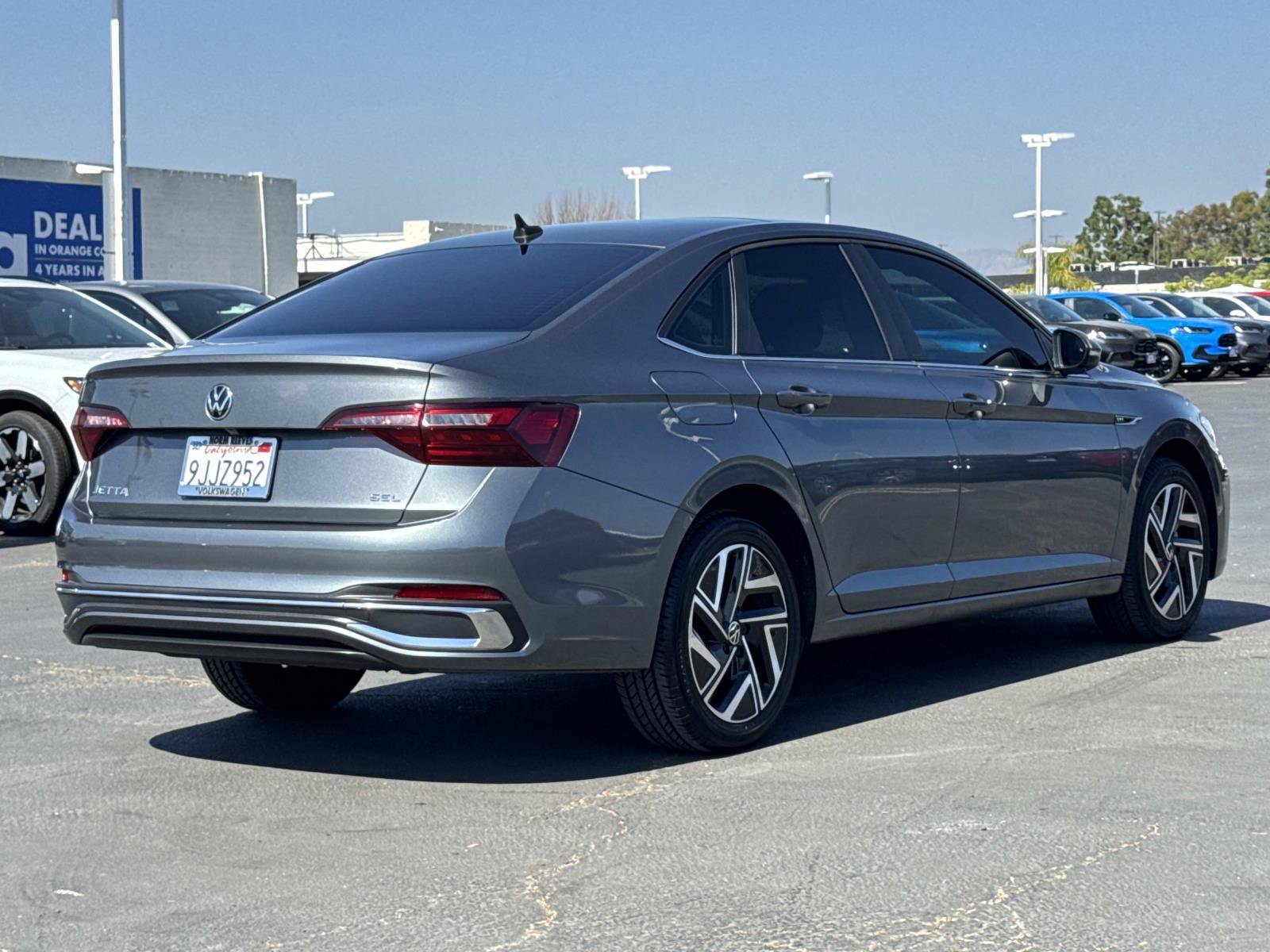 Certified 2023 Volkswagen Jetta SEL image 5
