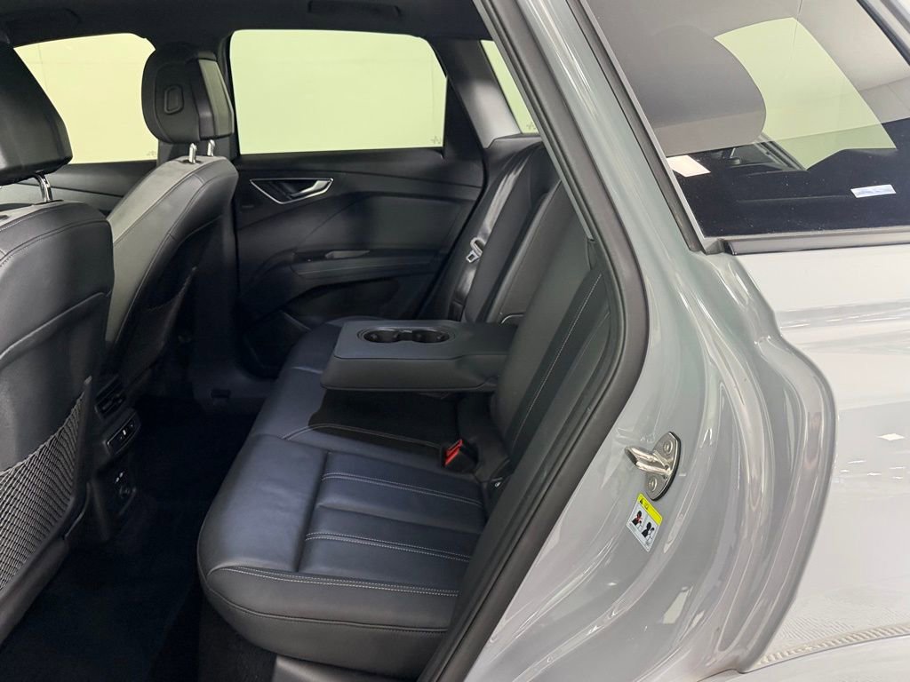 Used 2024 Audi Q4 e-tron Premium Plus w/ Premium Plus image 28