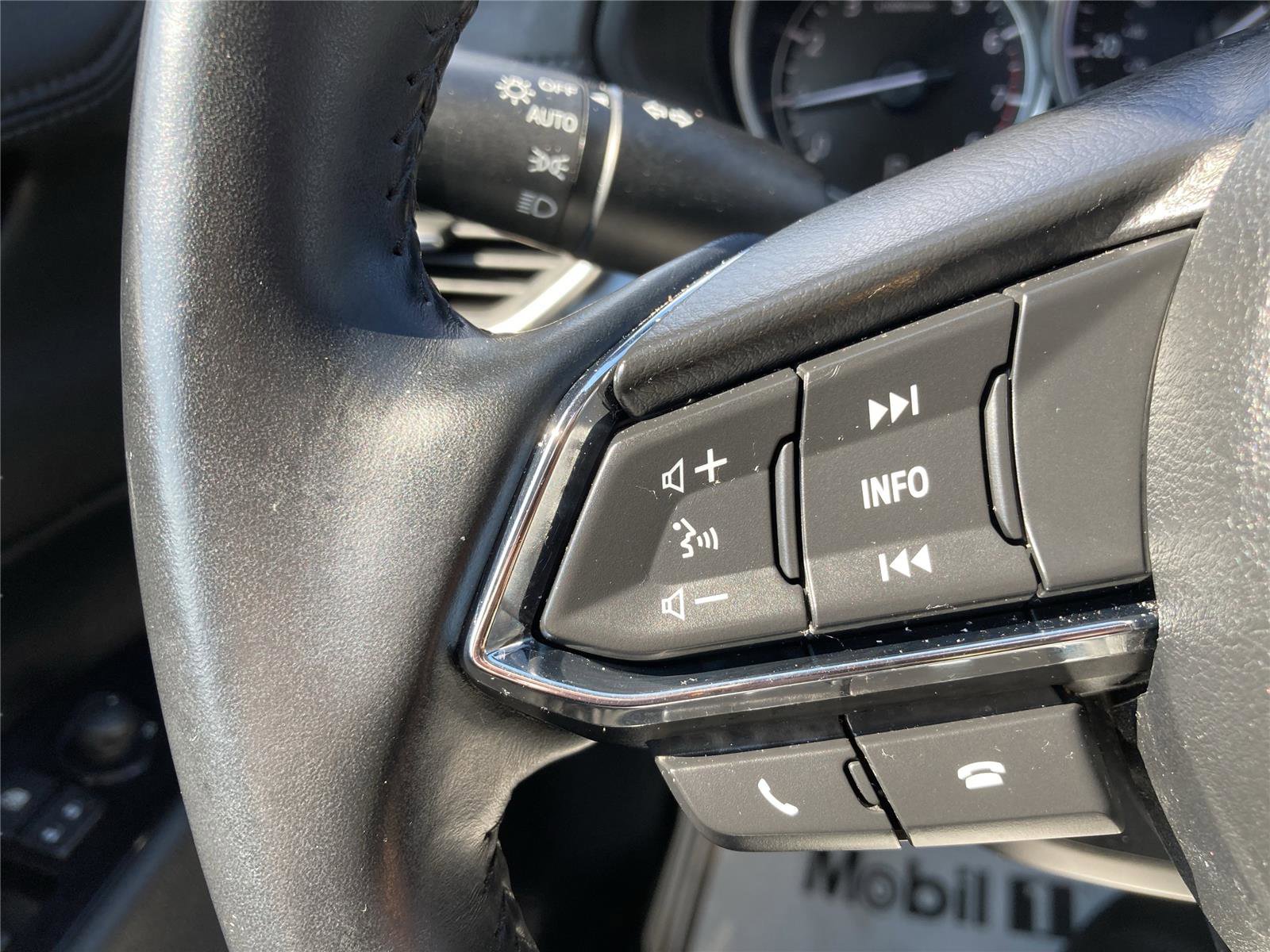 Used 2019 MAZDA CX-5 Touring image 19