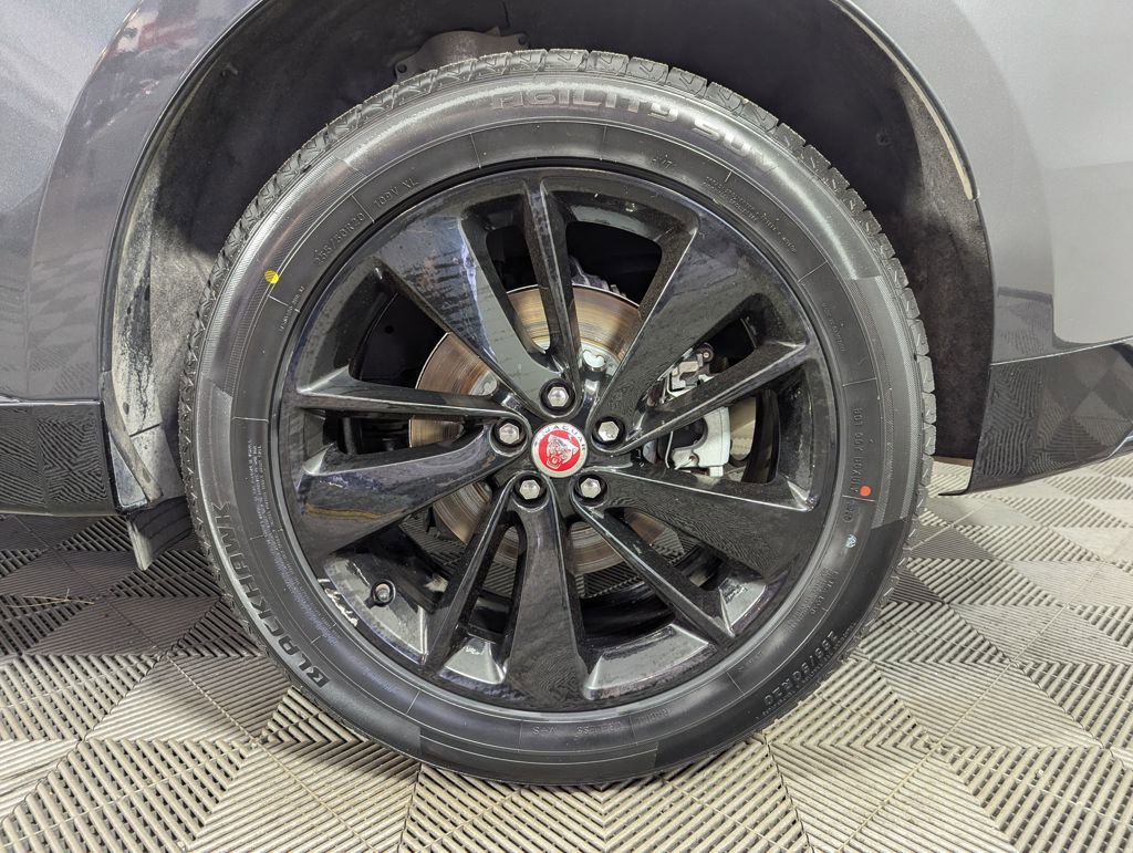 Used 2023 Jaguar F-PACE S image 27