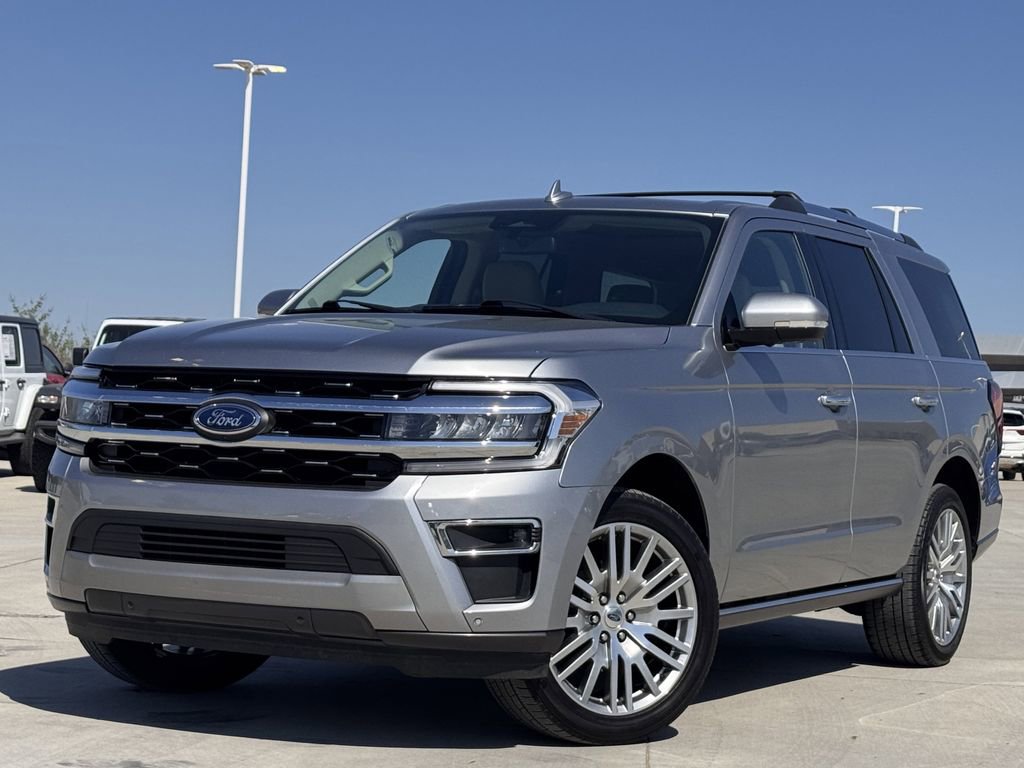 Used 2024 Ford Expedition Limited image 2