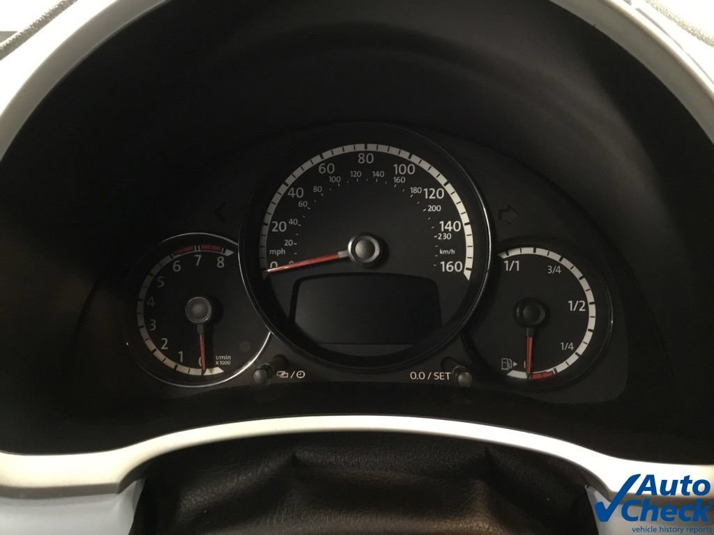 Used 2013 Volkswagen Beetle 2.5 FWD image 45