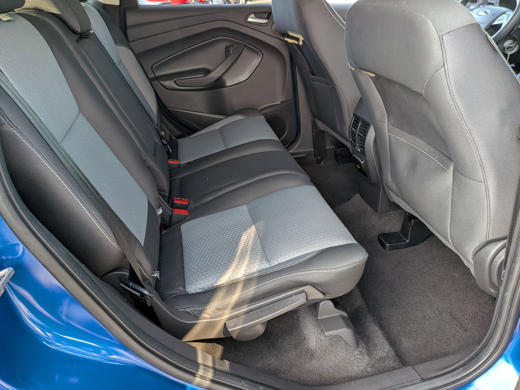 Used 2017 Ford Escape SE w/ Equipment Group 201A image 32