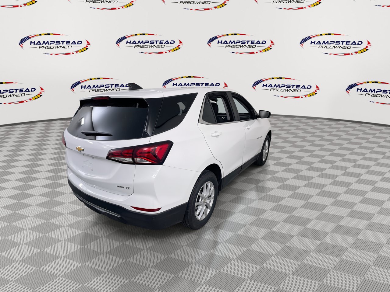 Used 2022 Chevrolet Equinox LT w/ Driver Convenience Package AWD/4WD image 8
