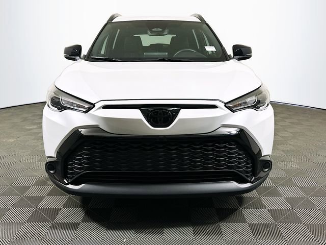 Used 2025 Toyota Corolla Cross AWD Hybrid image 3