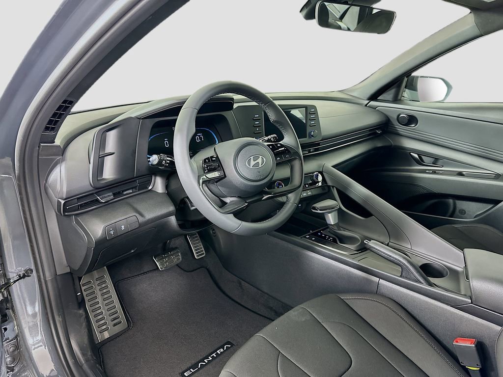 New 2026 Hyundai Elantra Sport image 9