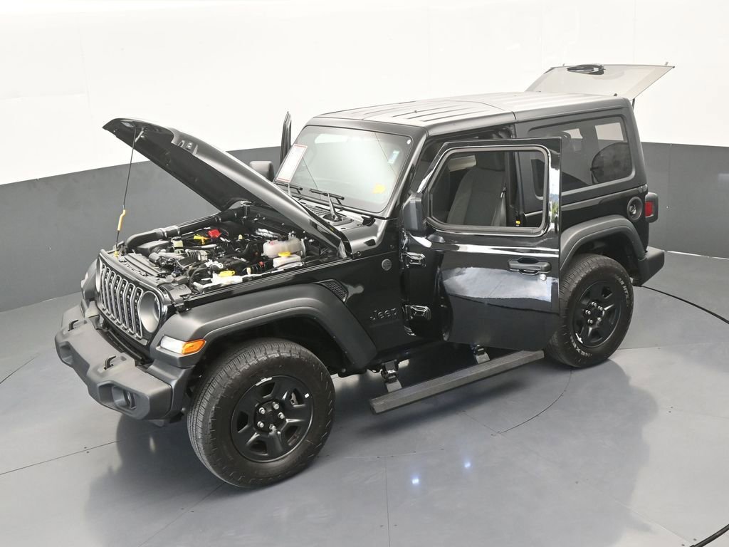 Used 2025 Jeep Wrangler Sport image 59