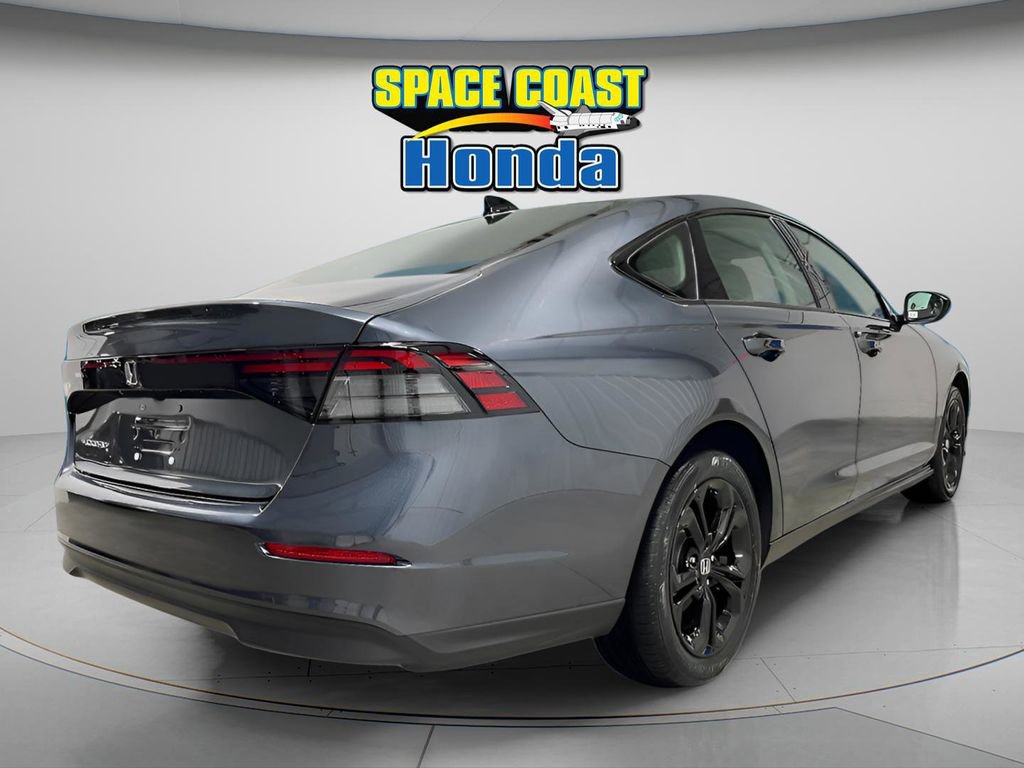 New 2025 Honda Accord SE image 3