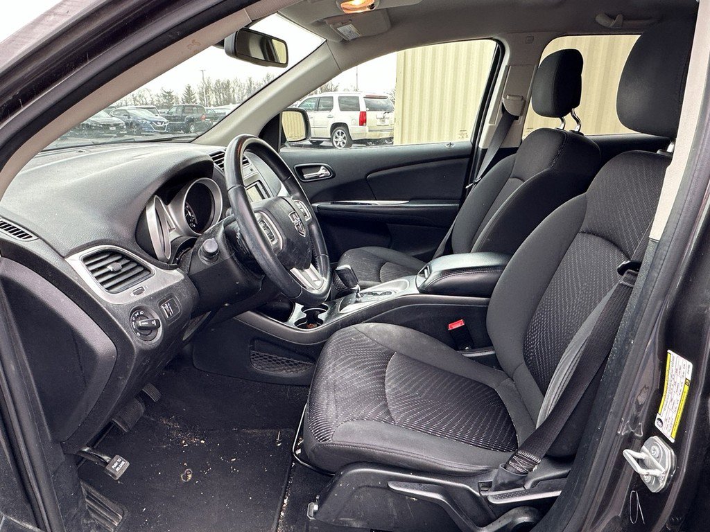 Used 2018 Dodge Journey SXT w/ Connectivity Group image 4