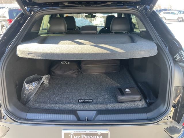 Used 2023 Volkswagen ID.4 Pro S Plus image 9