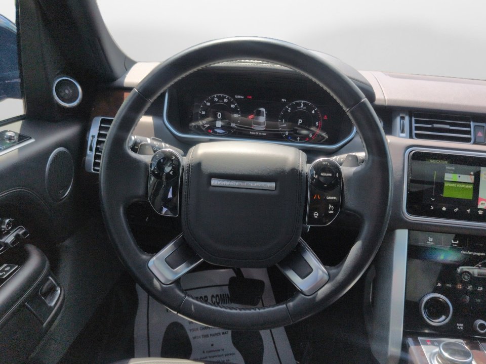Used 2019 Land Rover Range Rover HSE image 10