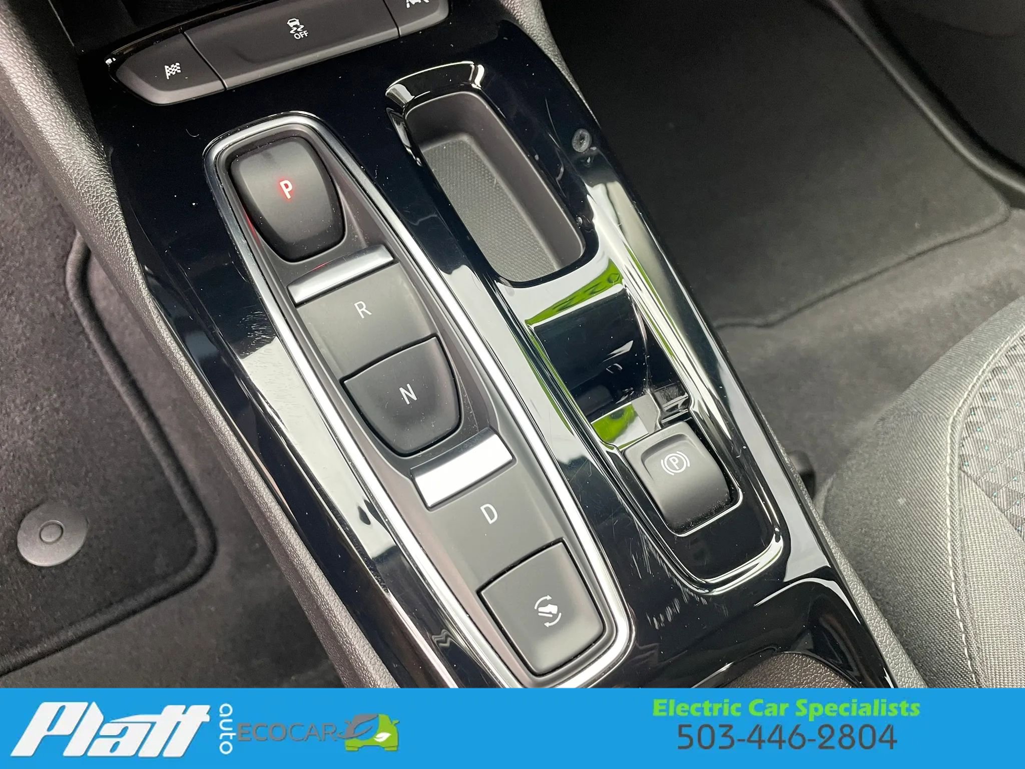 Used 2022 Chevrolet Bolt EUV LT w/ Comfort Package FWD image 28