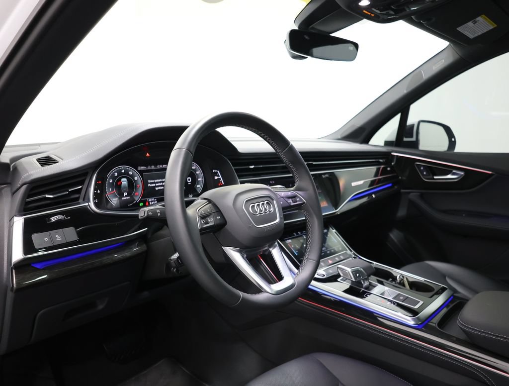 Used 2025 Audi Q7 2.0T Premium Plus w/ Premium Plus Package AWD/4WD image 15