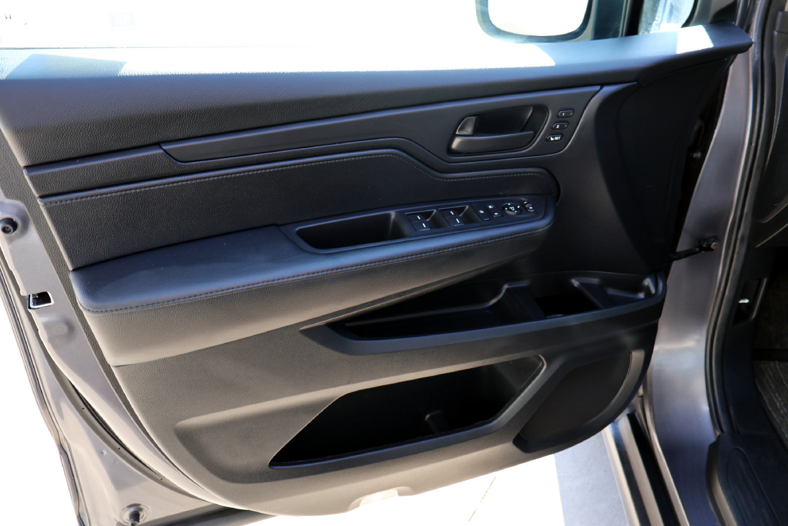 Used 2025 Honda Odyssey EX-L image 18