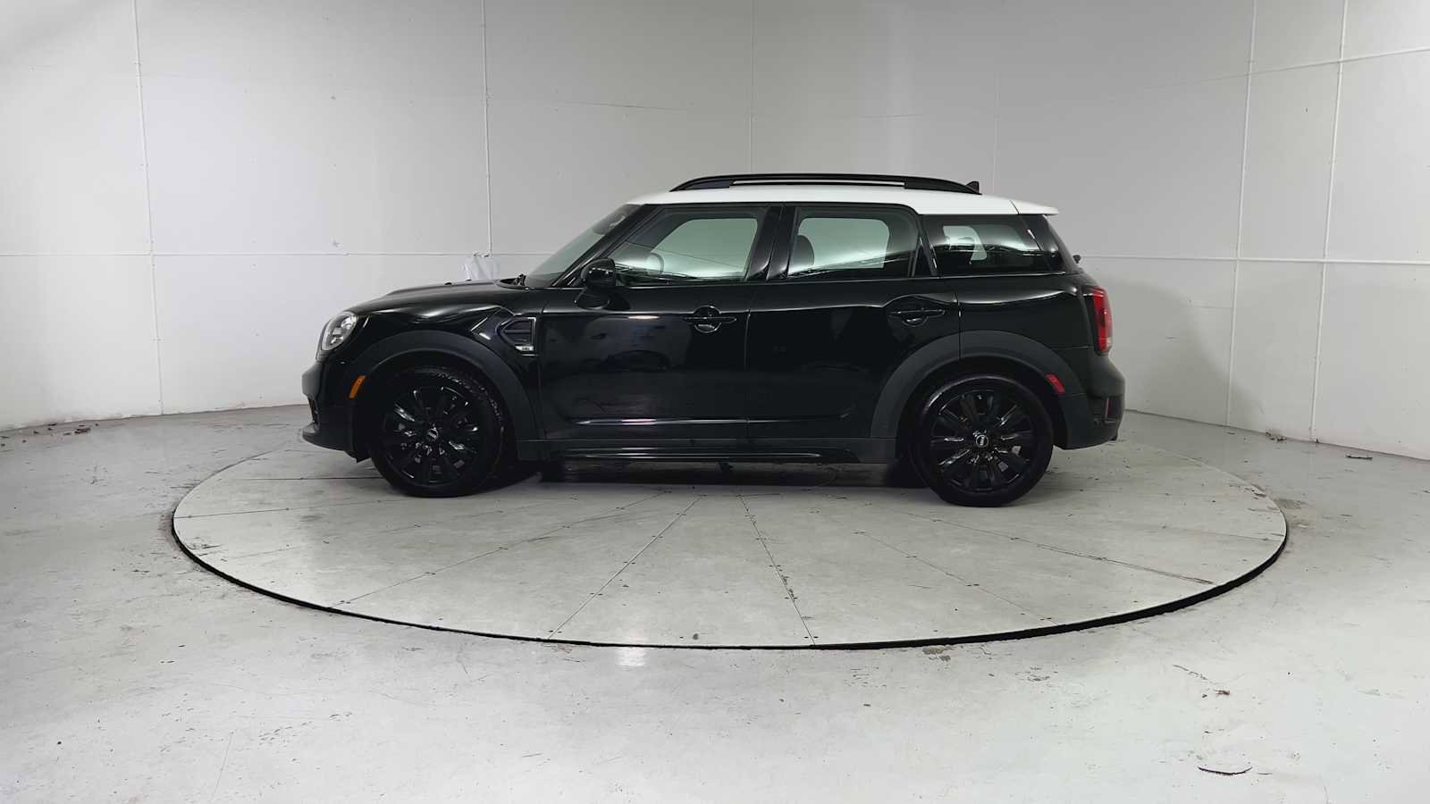 Used 2019 MINI Cooper Countryman S w/ Yin Yang Edition image 5