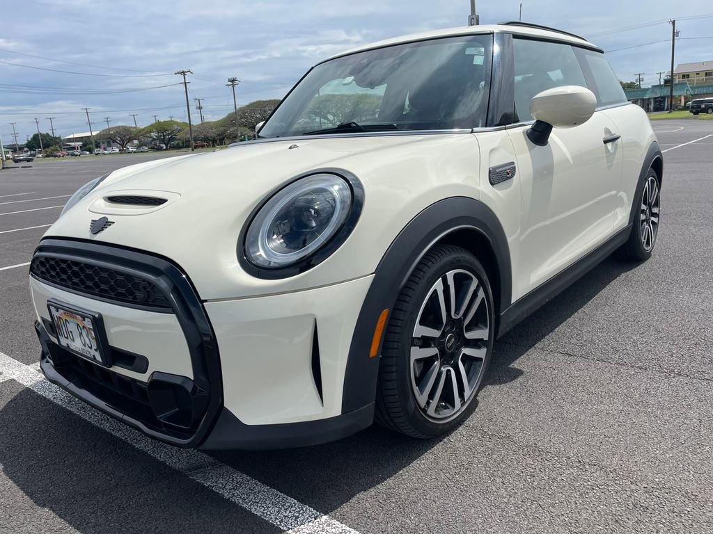 Used 2022 MINI Cooper S w/ Signature Upholstery Package FWD image 2