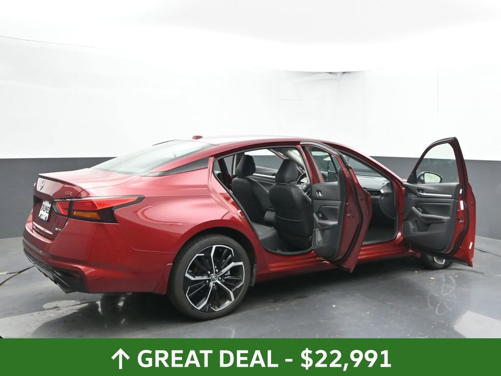 Used 2024 Nissan Altima 2.5 SR w/ SR Premium Package image 63