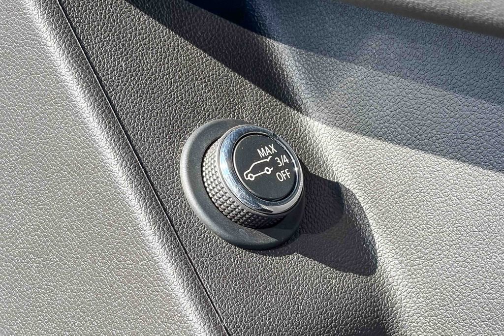 Used 2023 Cadillac XT6 Luxury image 45