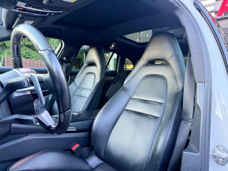 Used 2018 Porsche Panamera Turbo Sport Turismo w/ Sport Package AWD/4WD image 12