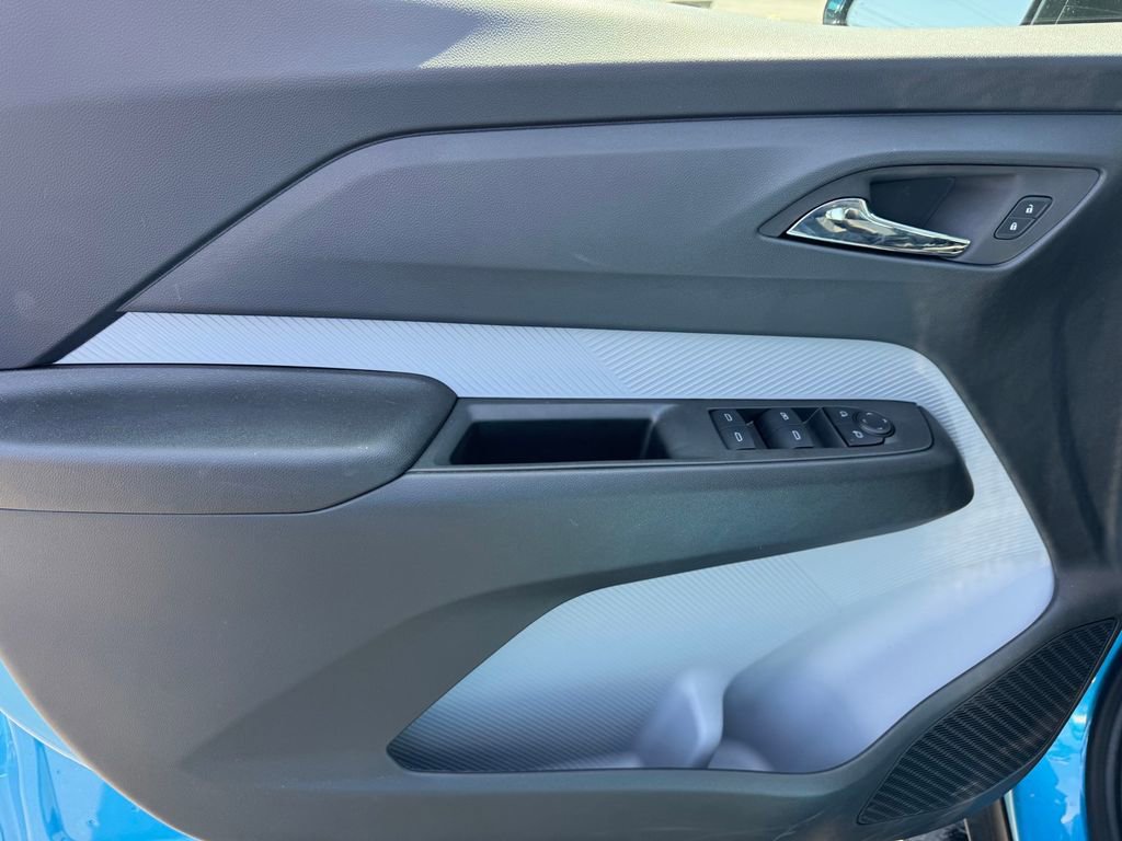 New 2027 Chevrolet Bolt RS w/ Technology Package FWD image 15