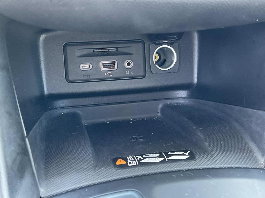 Used 2019 Chevrolet Equinox Premier image 35