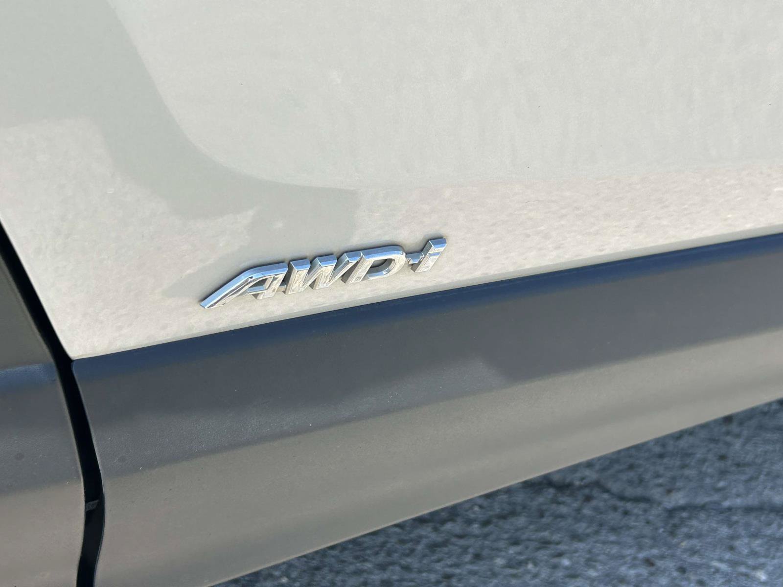 Used 2016 Toyota RAV4 Limited AWD/4WD image 11