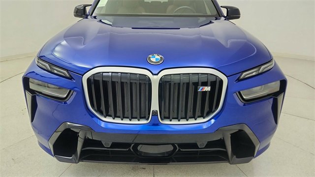 Used 2025 BMW X7 M60i image 9