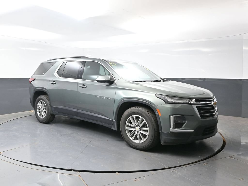 Used 2023 Chevrolet Traverse LT AWD/4WD image 3