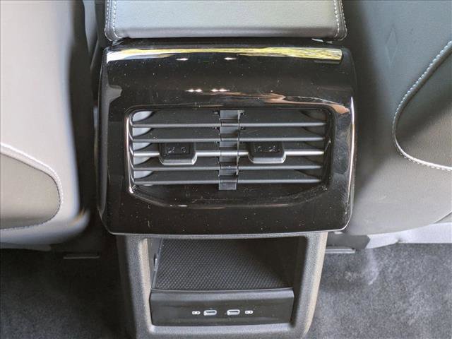 Used 2023 Volkswagen ID.4 Pro image 17