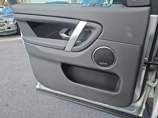 Used 2020 Land Rover Discovery Sport S image 29