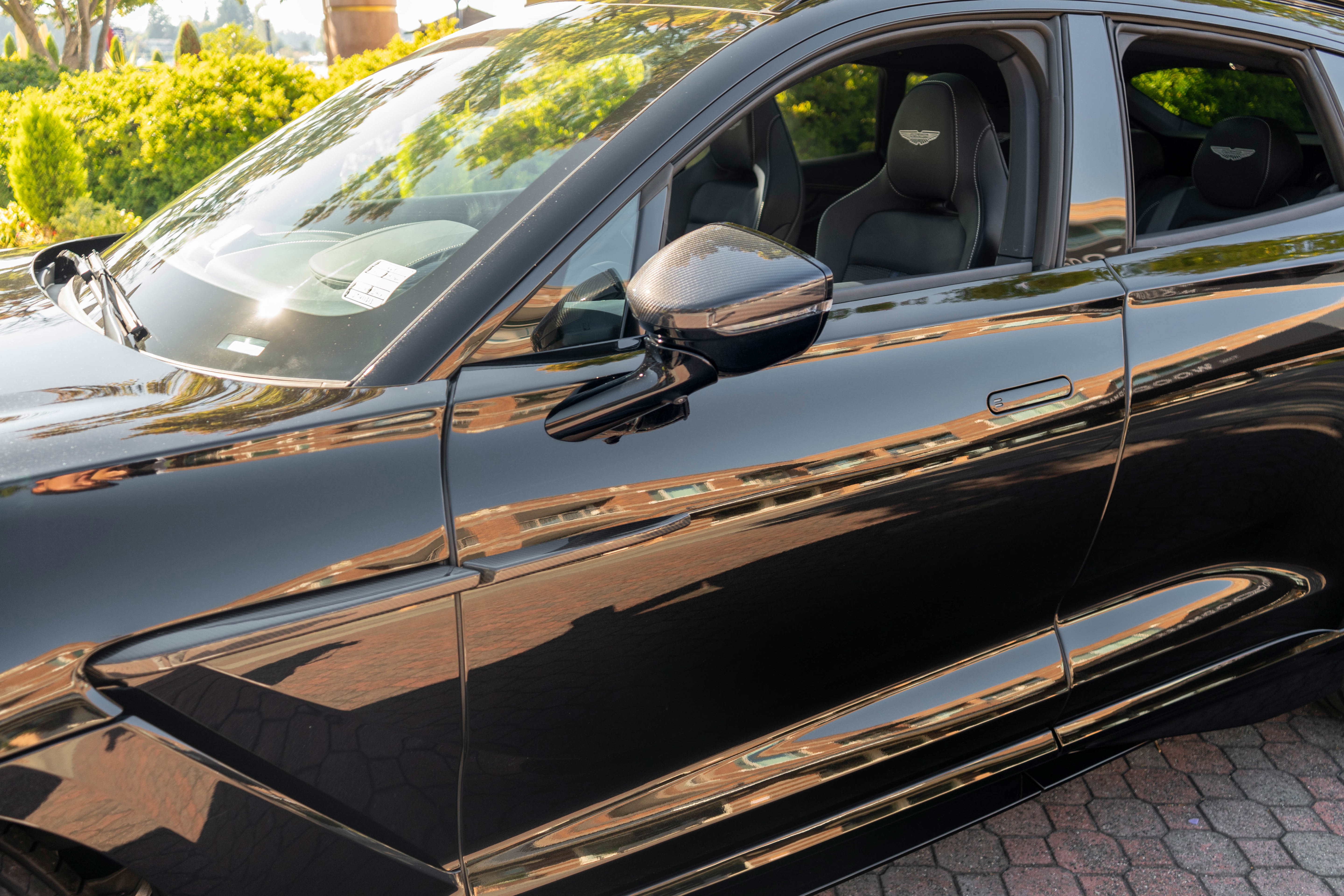 Used 2025 Aston Martin DBX 707 image 54