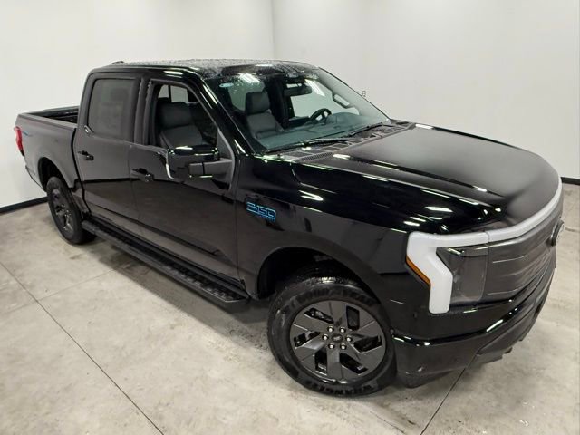 New 2025 Ford F150 Lightning Lariat image 30