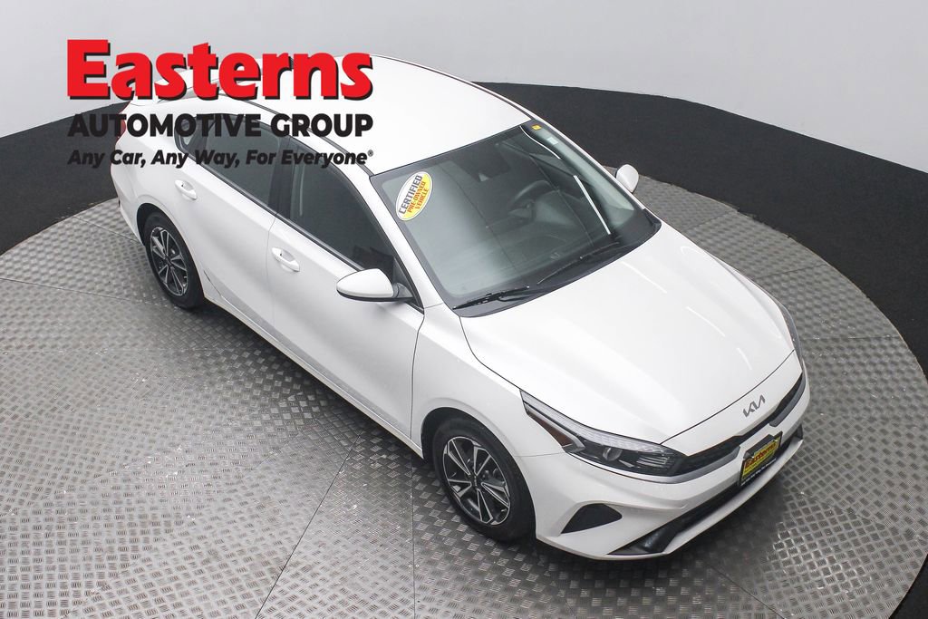 Used 2024 Kia Forte LXS FWD image 3