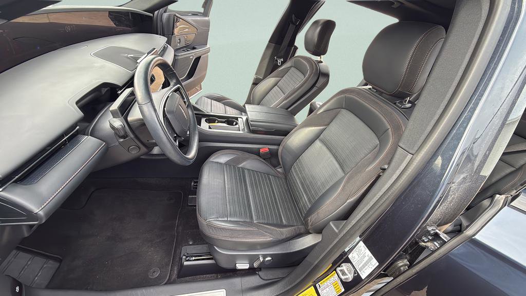 Used 2024 Lincoln Nautilus Reserve w/ Equipment Group 202A image 38