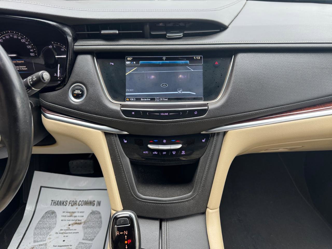 Used 2018 Cadillac XT5 Luxury w/ Driver Awareness Package AWD/4WD image 8