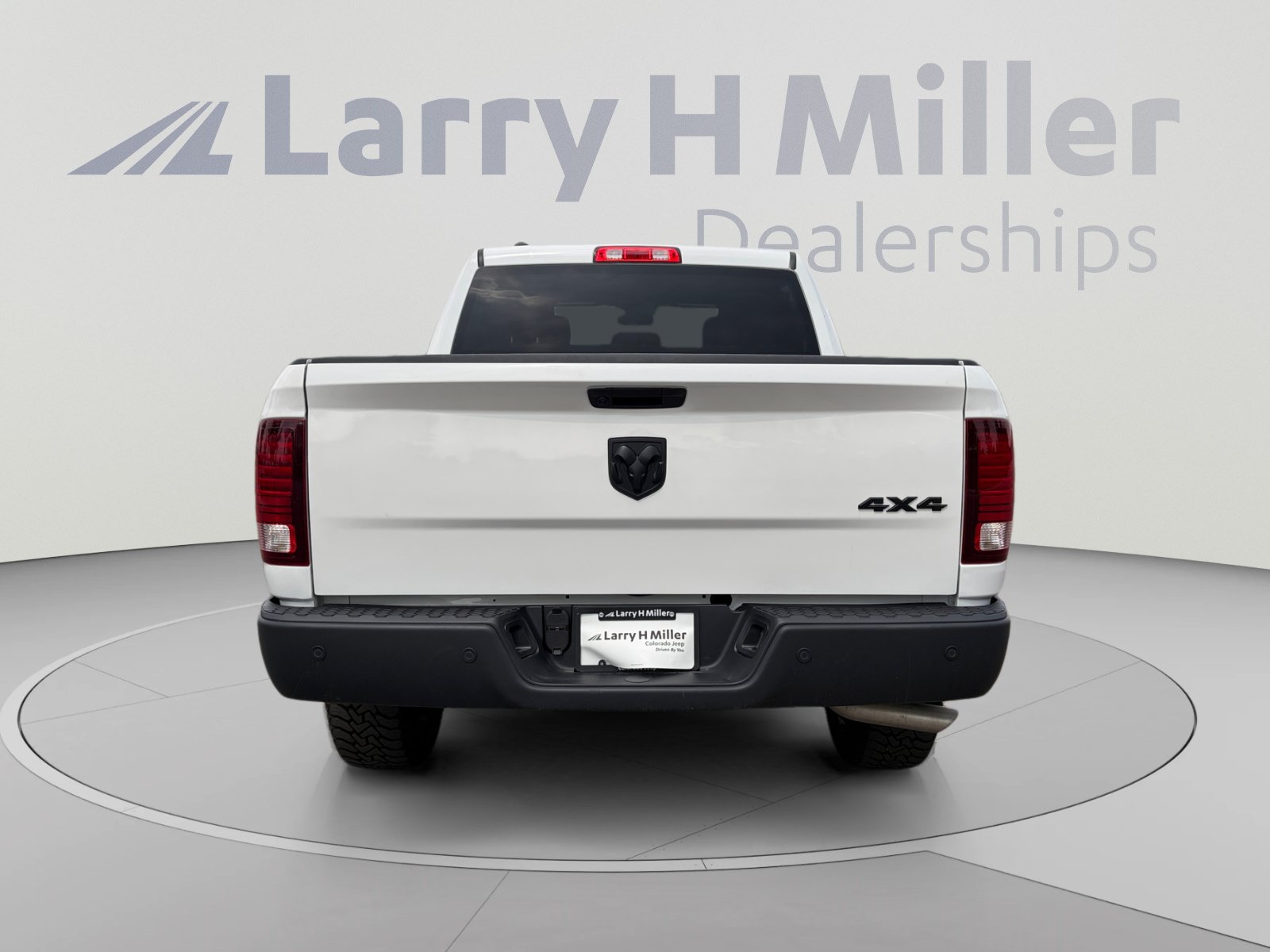 Used 2024 RAM 1500 Warlock AWD/4WD image 5