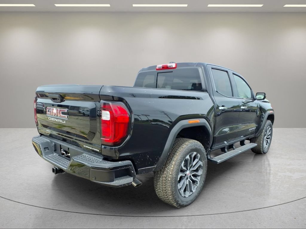 New 2026 GMC Canyon Denali AWD/4WD image 3