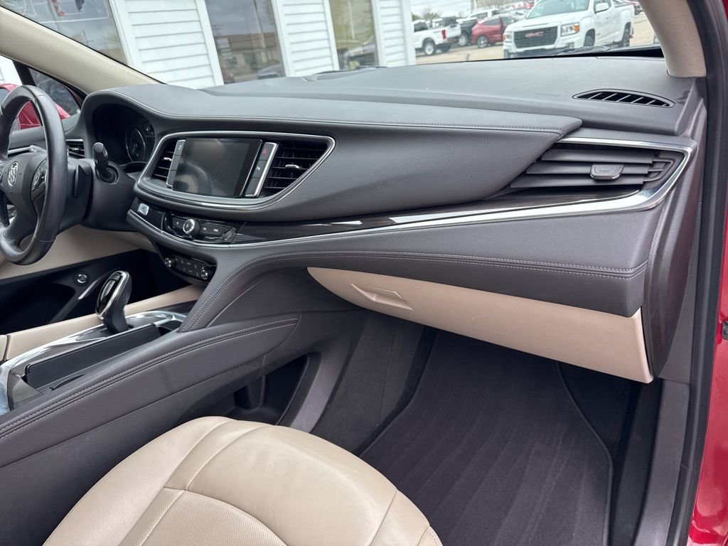 Certified 2018 Buick Enclave Essence FWD image 53