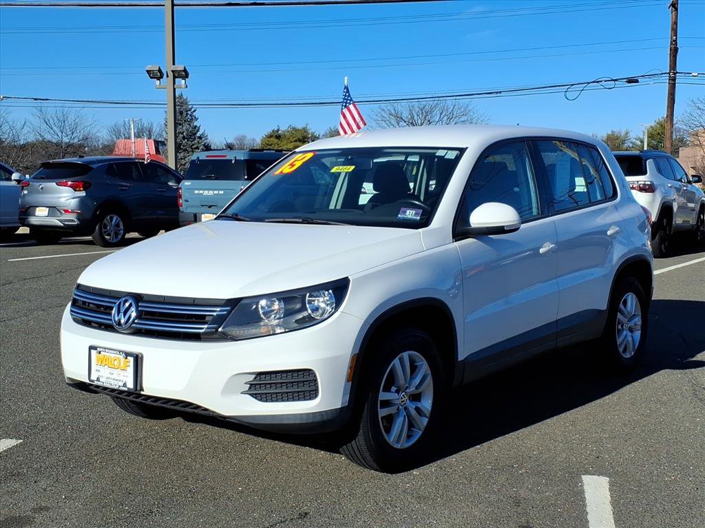 Used 2013 Volkswagen Tiguan S image 3