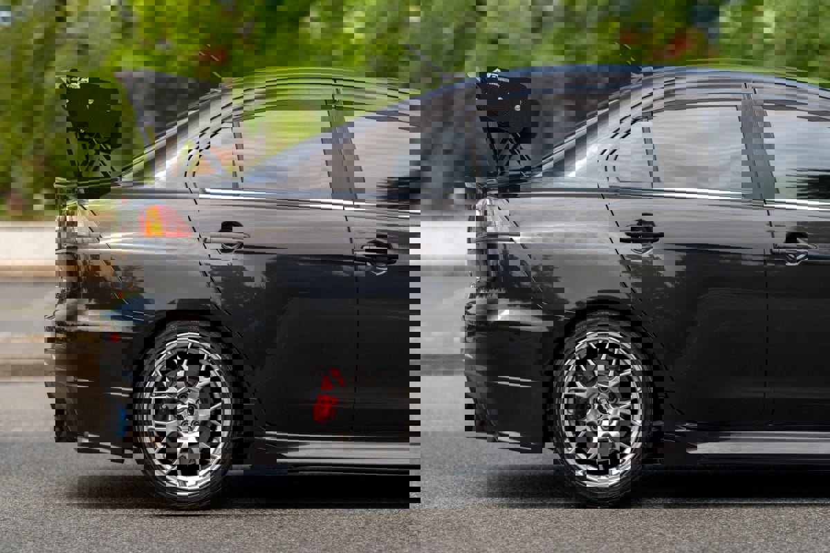 Used 2013 Mitsubishi Lancer Evolution MR image 90