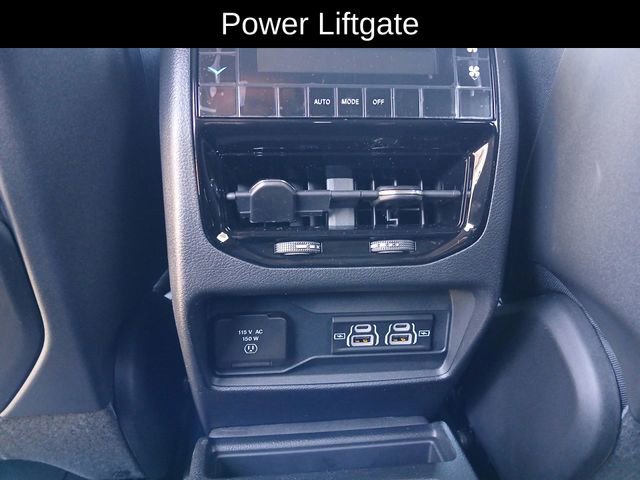 New 2025 Jeep Grand Cherokee L Laredo w/ Luxury Tech Group I image 23