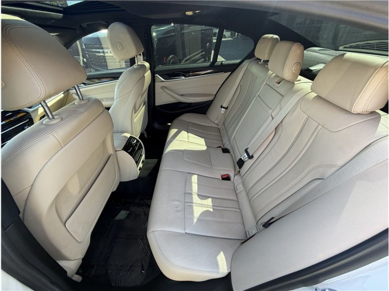 Used 2019 BMW 540i RWD image 22
