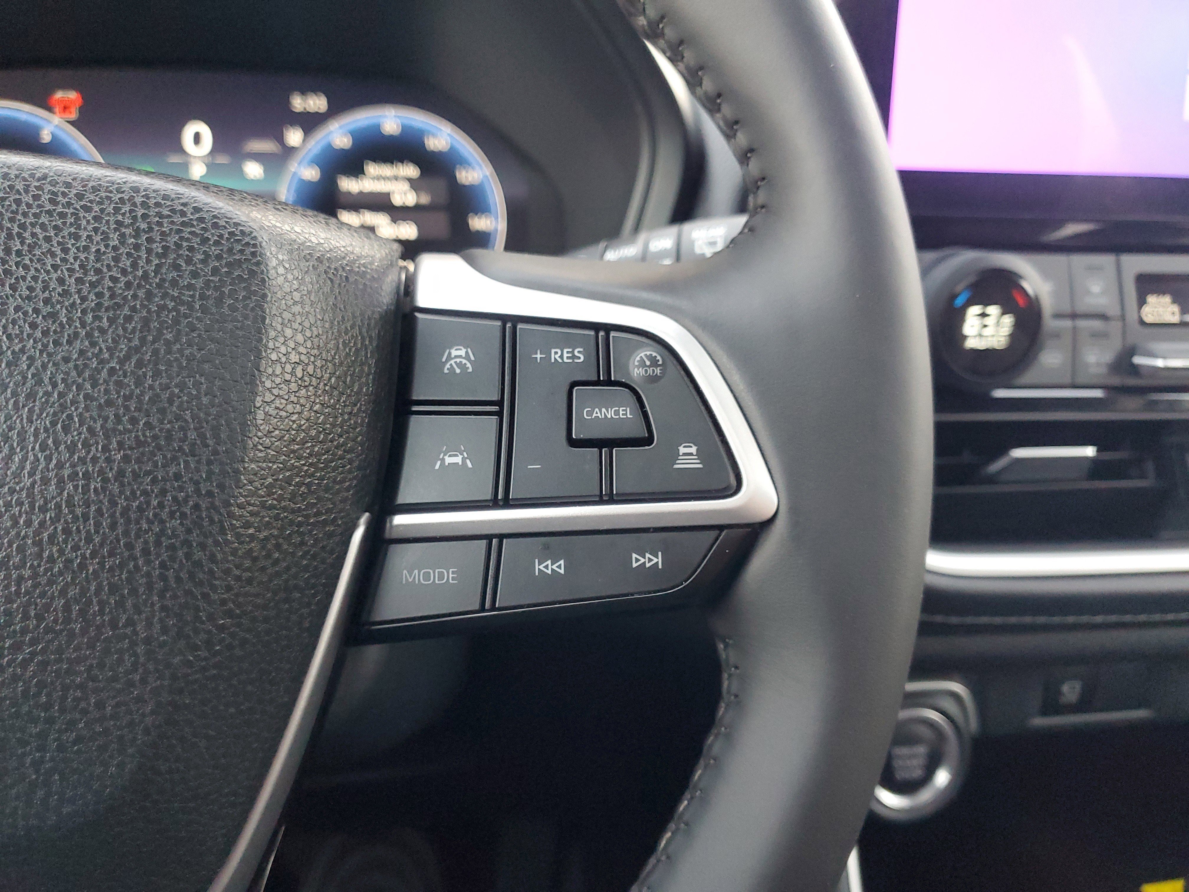 Used 2024 Toyota Grand Highlander Limited image 23