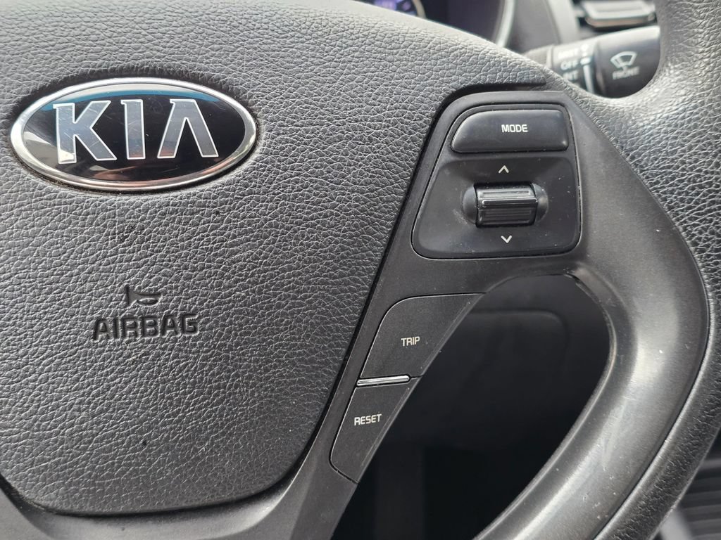 Used 2016 Kia Forte LX FWD image 15