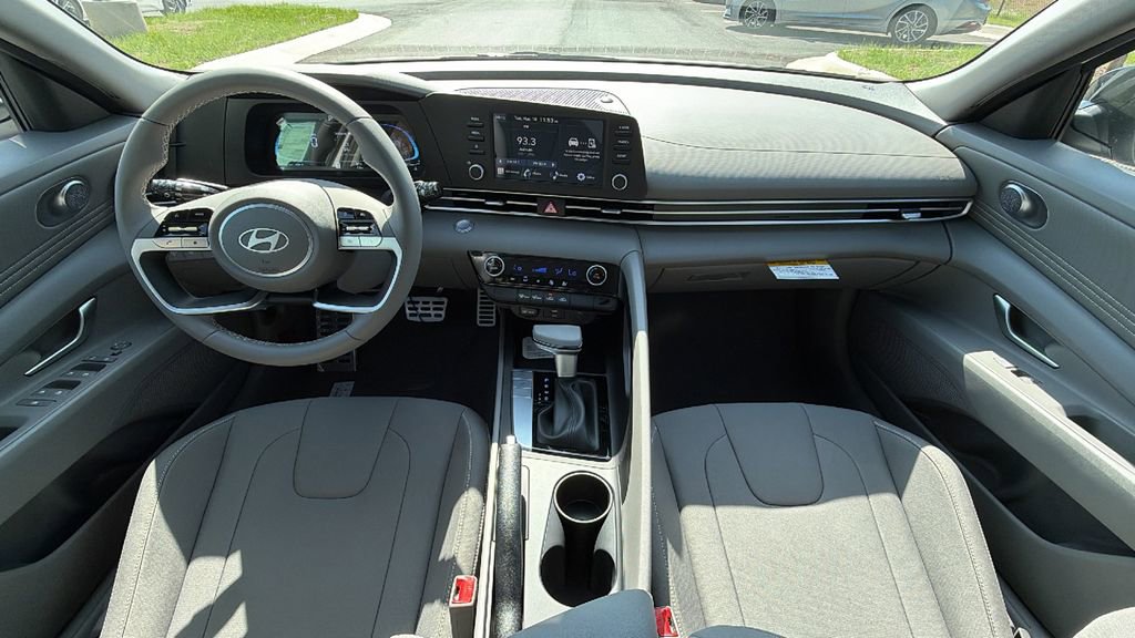 New 2026 Hyundai Elantra Sport image 21