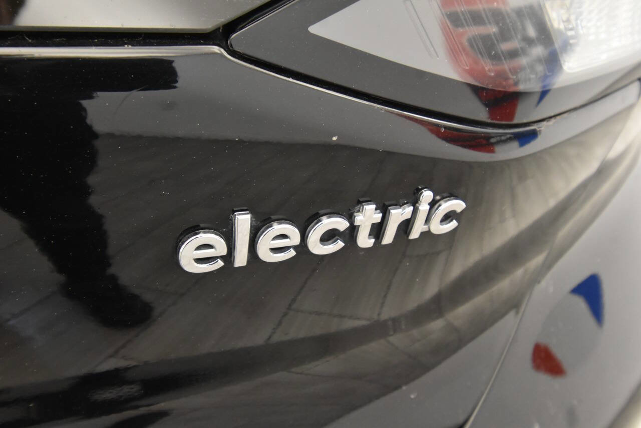 Used 2020 Hyundai Ioniq SE image 31