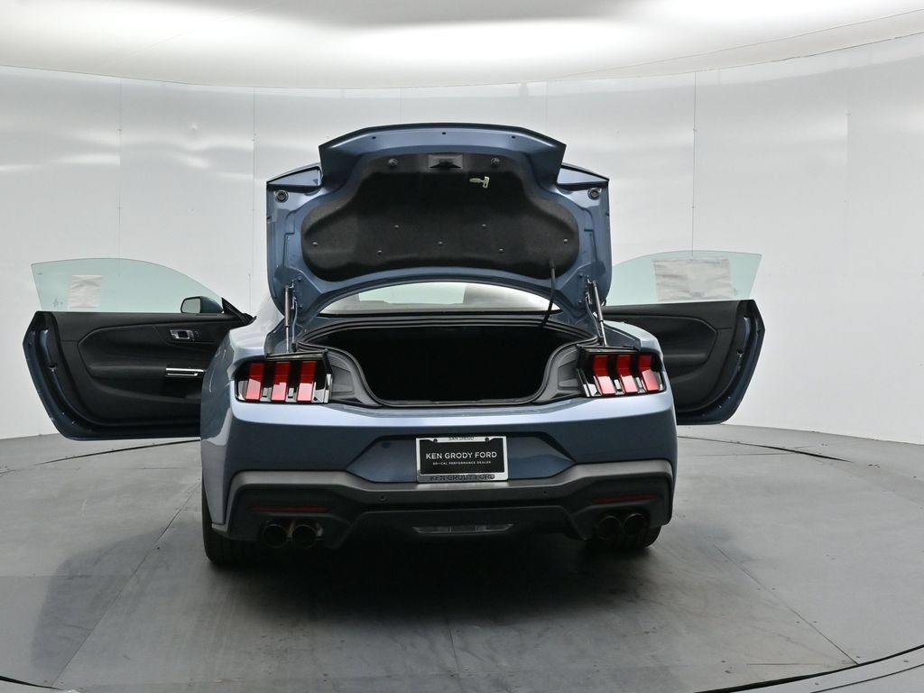 New 2026 Ford Mustang GT Premium w/ GT Performance Package RWD image 28