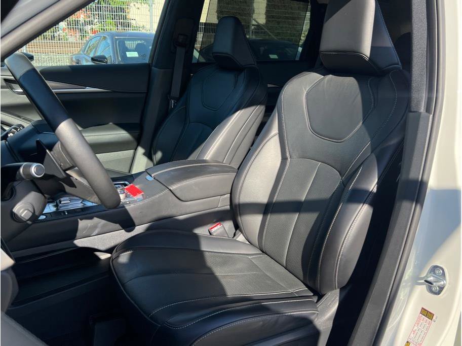 Used 2023 INFINITI QX60 Luxe image 8