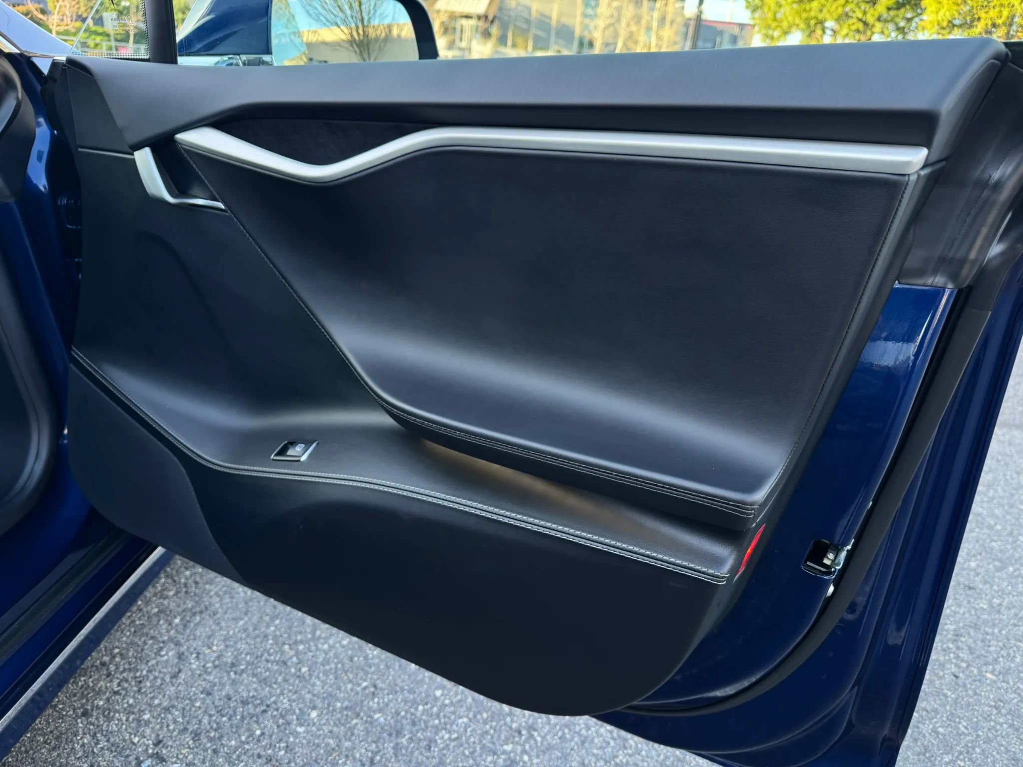 Used 2017 Tesla Model S 75D AWD/4WD image 28